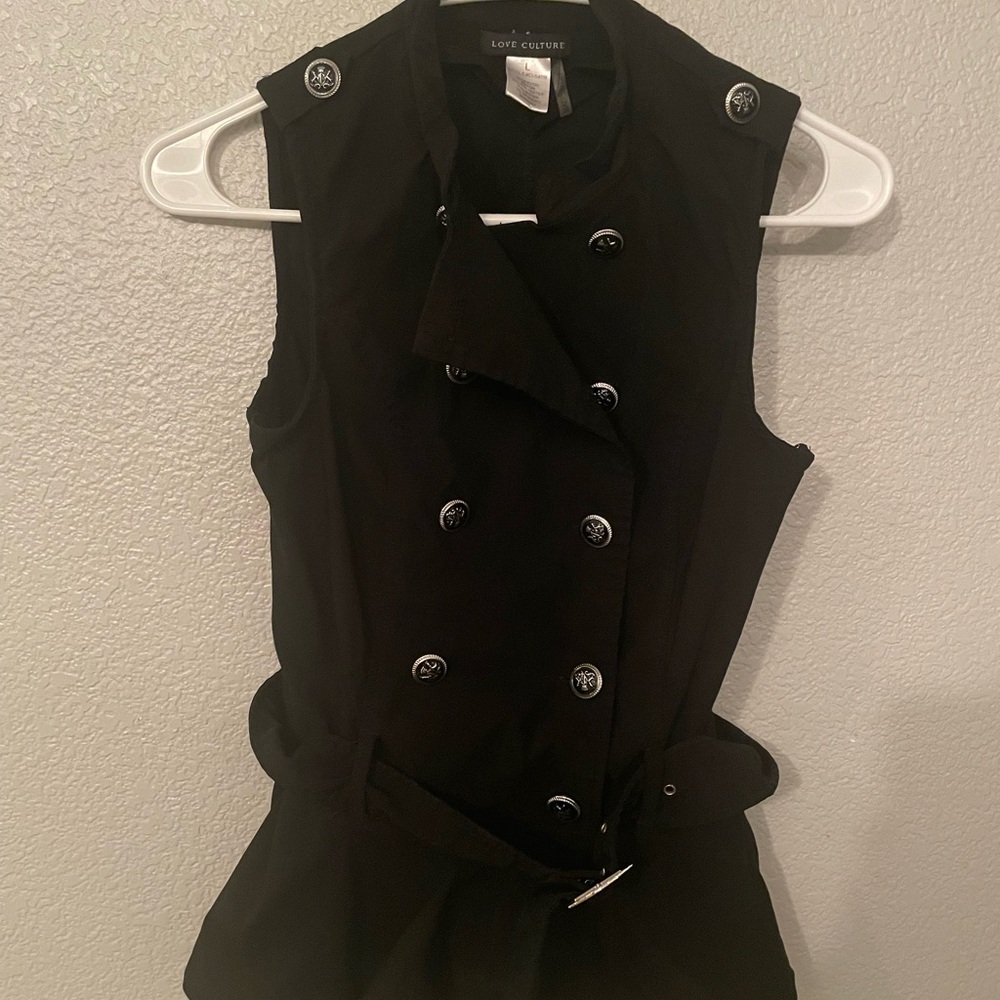 Love Culture Black Sleeveless Blouse